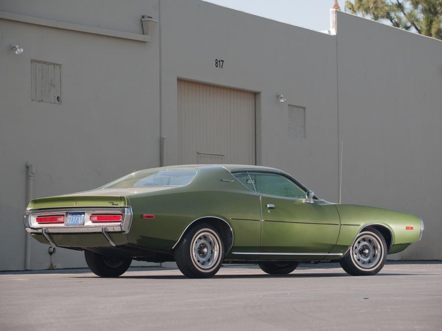 Dodge Charger Hardtop 1972 года  (фото 8 из 18)
